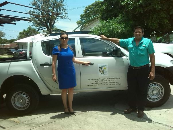 Vehiculo municipal Paquera Karla Prendas Alcides Gonzalez 28 ago 2015