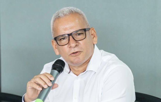 Intendente de Lepanto José Francisco Rodríguez Johnson expresa su indignación por los recientes cambios en la organización de las festividades patrias