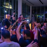 Chevrolet Grupo Q celebró la Navidad con Los Rabanes junto a clientes y 10 afortunados fiesteros