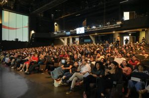 Más de 800 pequeños comerciantes transforman su futuro con nuevas habilidades gracias a iniciativa “Academia Coca-Cola”