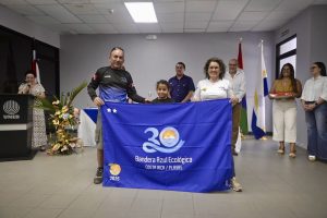 Playas Curú y Jesusita obtienen galardón de Bandera Azul Ecológica con 3 estrellas