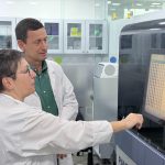 Una muestra de saliva sin agujas permite entender cómo influyen los genes en el ejercicio, la alimentación y la salud