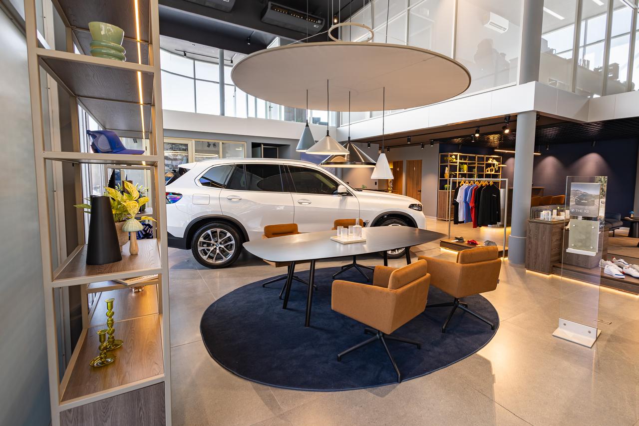 BMW y MINI lanzan su Fest con el nuevo iX3, experiencias exclusivas y financiamiento a la medida