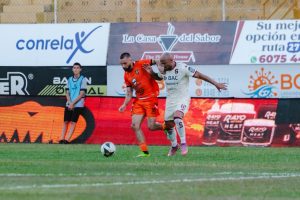 Saprissa despidió al Puerto del Clausura con derrota 3-1