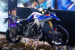 Red Motors lanza dos nuevos modelos de motocicletas y anuncia la llegada de la marca Nolan