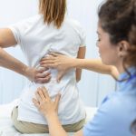 ¿Puede la cirugía aliviar el dolor y los problemas de la articulación sacroilíaca?